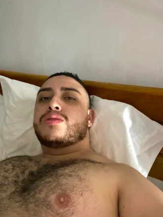 OnlyFans cuenta aavoficial01 header 2