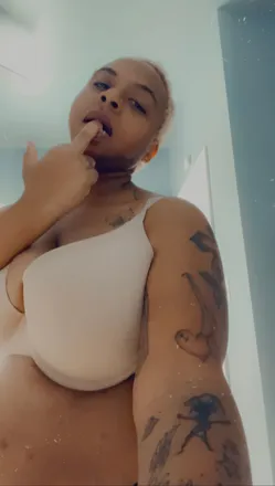 OnlyFans account  ariesvixen1429 header 2