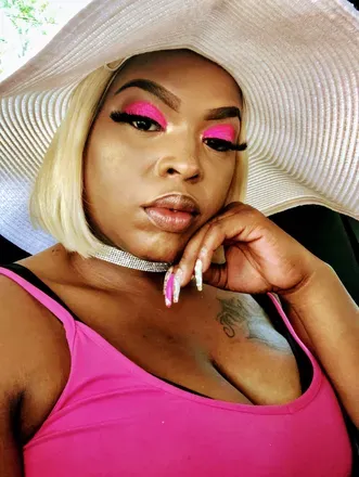 OnlyFans account  therealmslips avatar 1