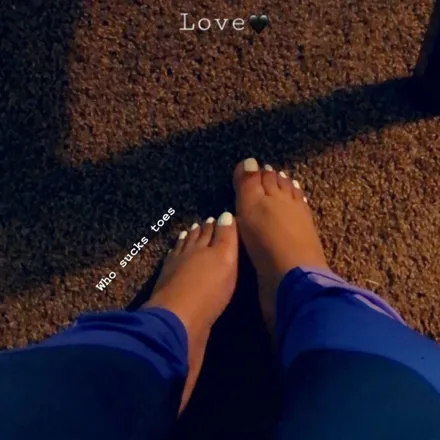OnlyFans cuenta pleasemyfeetdaddy header 2