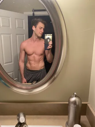 OnlyFans cuenta hungsoutherntwunk header 2