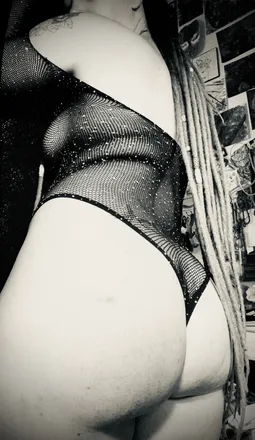 OnlyFans cuenta sharayacaine header 2