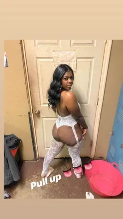 OnlyFans cuenta monicamonro1 avatar 1