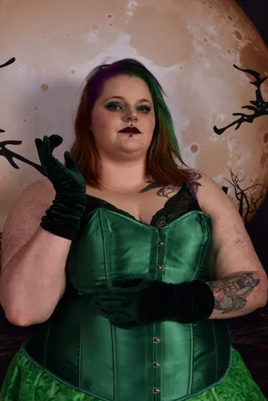 OnlyFans account  poison-of-the-iviee header 2