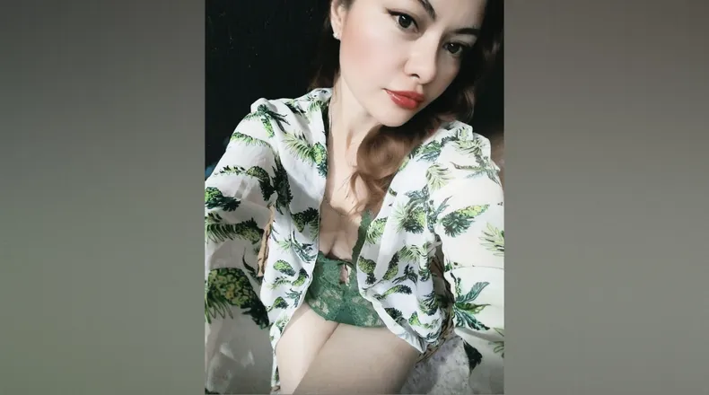 OnlyFans cuenta lovee_sexx header 2