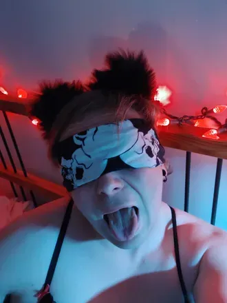 OnlyFans cuenta femboyroxan avatar 1
