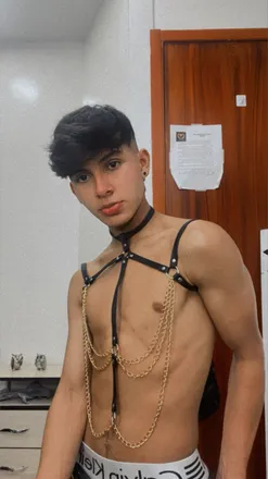 OnlyFans account  andermon.12 header 2