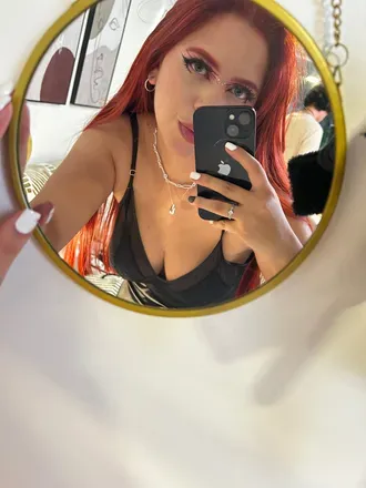OnlyFans cuenta amywhitegluz header 2
