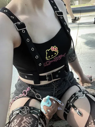 OnlyFans cuenta littlegothbabyy header 2