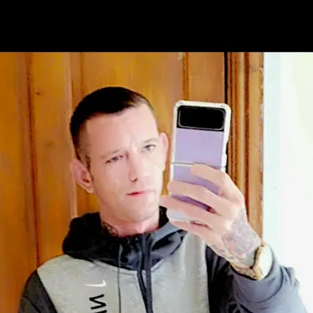 OnlyFans cuenta cardiffchavlad header 2