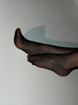 OnlyFans cuenta morafeet25 header 2