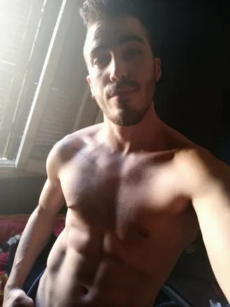 OnlyFans cuenta whoocares333 header 2