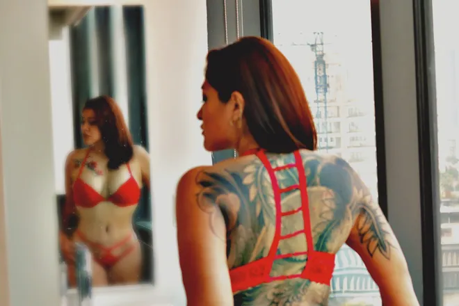 OnlyFans account  gabriela.romero91 header 2