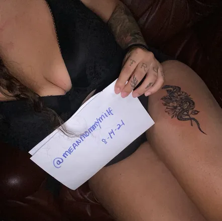 OnlyFans account  meanmommydomme header 2
