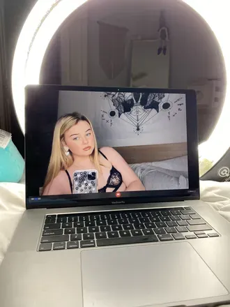 OnlyFans account  youreoncamera header 2