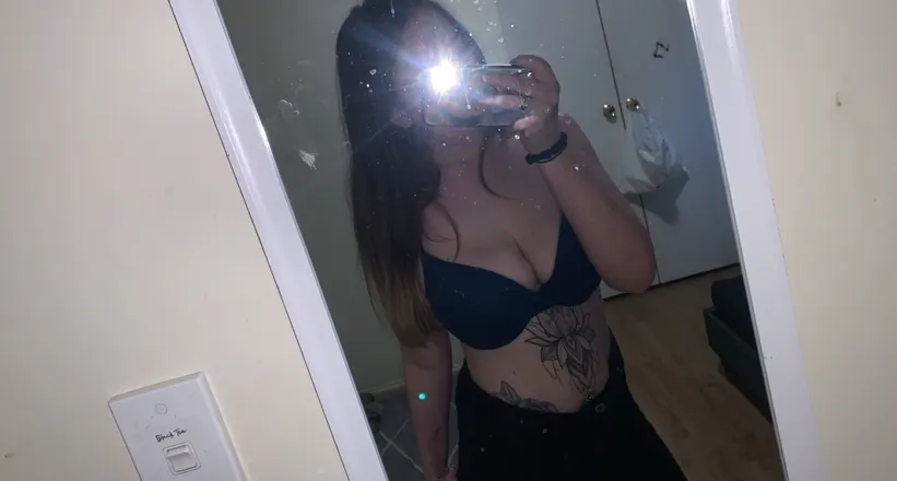 OnlyFans cuenta roseford313 header 2