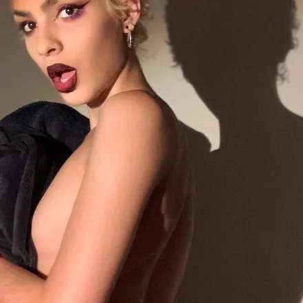 OnlyFans cuenta ladyzoe header 2