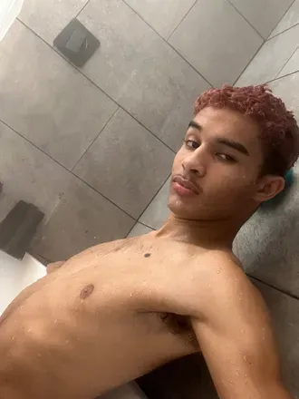 OnlyFans cuenta doggyboi005 avatar 1