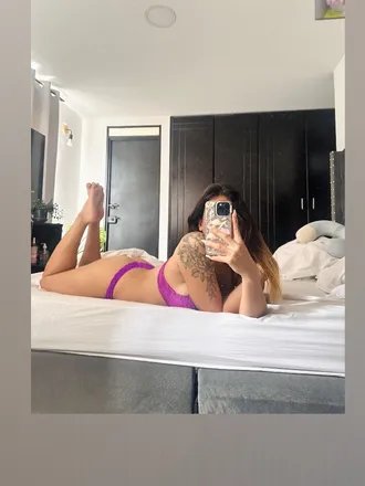 OnlyFans cuenta sararoussee header 2