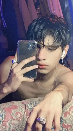 OnlyFans cuenta julian_corsan-18 avatar 1