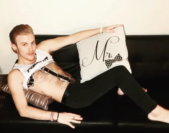 OnlyFans cuenta devonpryce header 2