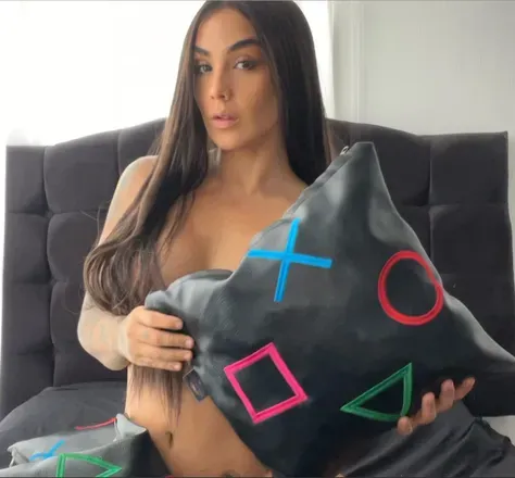 OnlyFans cuenta ellyhinze avatar 1