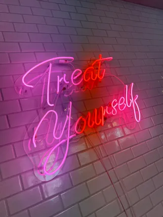 OnlyFans cuenta frankiiegreen header 2