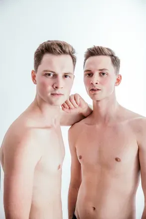 OnlyFans cuenta czechtwinss header 2