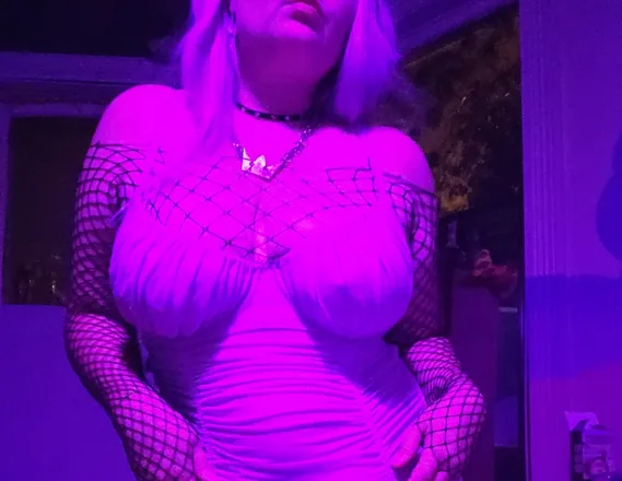OnlyFans cuenta pastelsnailtrail header 2
