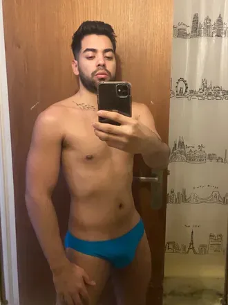 OnlyFans account  robert_pas10 avatar 1