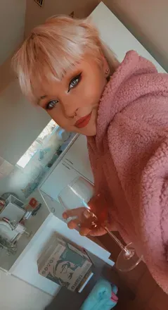 OnlyFans cuenta skylurt98 avatar 1