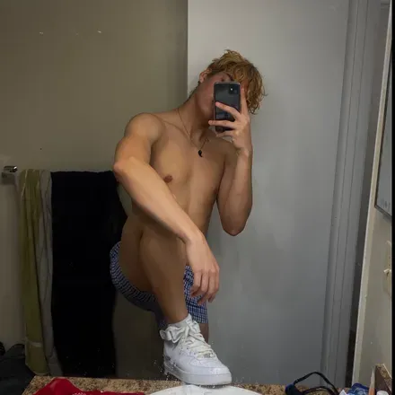 OnlyFans of bbyboyselui