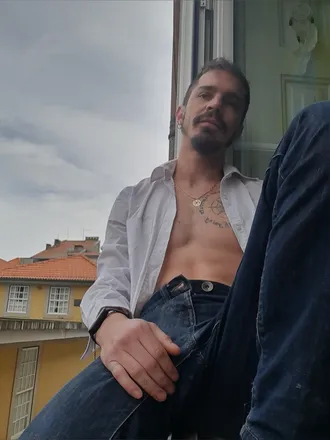OnlyFans cuenta luckyinthesky header 2