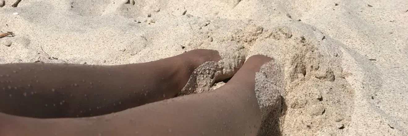 OnlyFans cuenta dlatinyfeet header 2