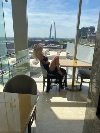 OnlyFans cuenta katiebell23 header 2