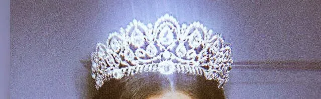 OnlyFans cuenta thatsilveraliengirl header 2