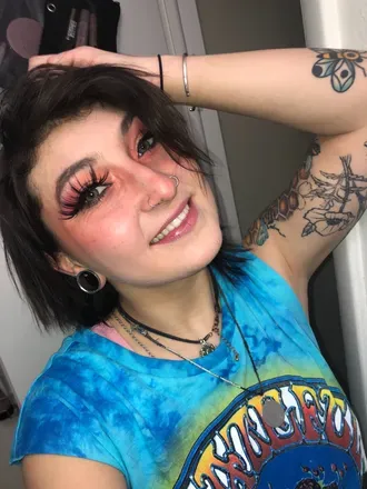 OnlyFans cuenta peachscones4ever avatar 1