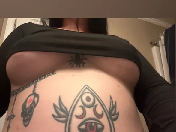 OnlyFans account  daddyslillexii header 2