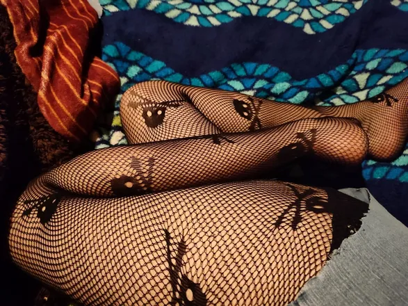 OnlyFans cuenta yukkiona_patas header 2