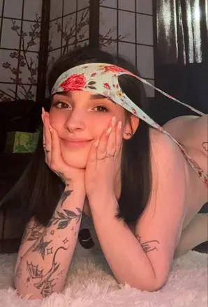 OnlyFans cuenta kittenthenerd avatar 1