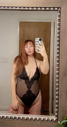 OnlyFans cuenta sexyymommi header 2
