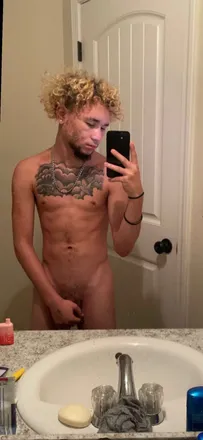OnlyFans cuenta shortbiking header 2