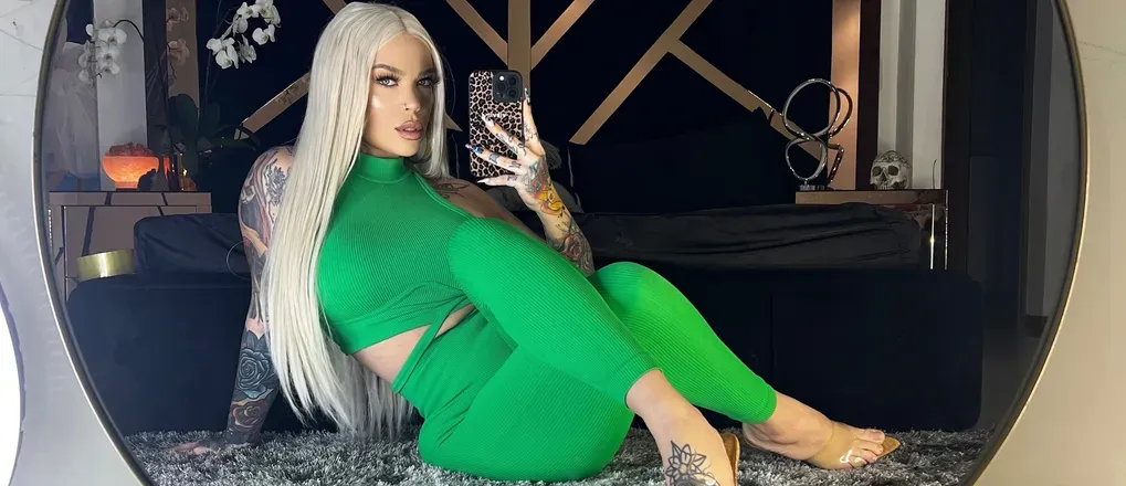 OnlyFans cuenta jenniferrabbit header 2