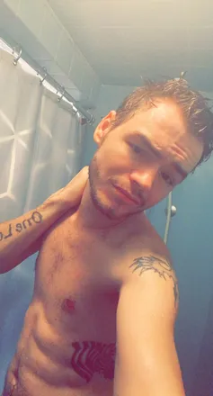 OnlyFans cuenta justabitofme header 2