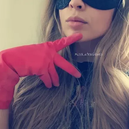OnlyFans cuenta misslatexgloves avatar 1