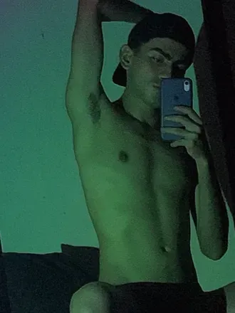 OnlyFans cuenta arevalotwiiink avatar 1
