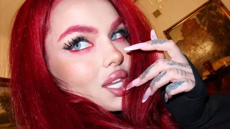 OnlyFans account  zusjeofficial avatar 1