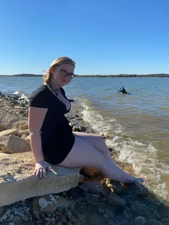 OnlyFans cuenta college_kitten header 2