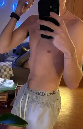 OnlyFans de hairytwinkboyxxx