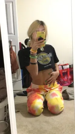 OnlyFans cuenta blondebitty22 header 2